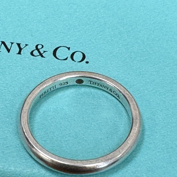 Tiffany & Co. 925 Peretti Sterling Solver
Sapphire Stacking Band Ring - Picture 5 of 5